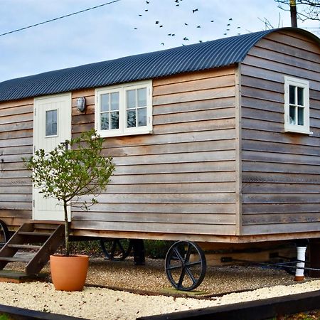 The Deer Hut Burpham Exterior foto